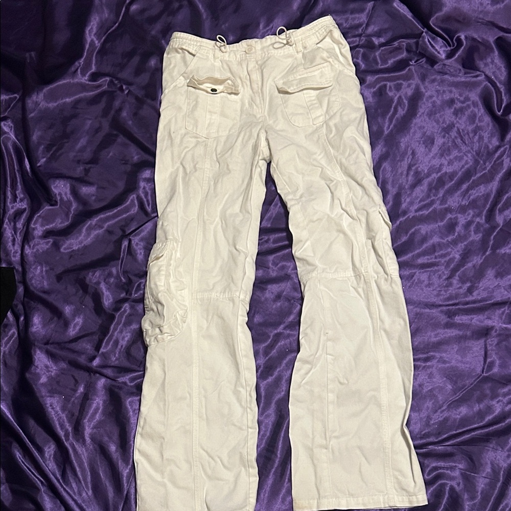 Brandy Melville White Elastic Waist Cargo Pants